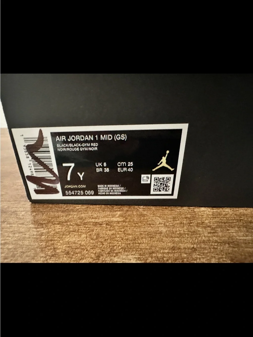 Youth 7Y Nike Air Jordan 1 Mid Red Black White Sneakers
